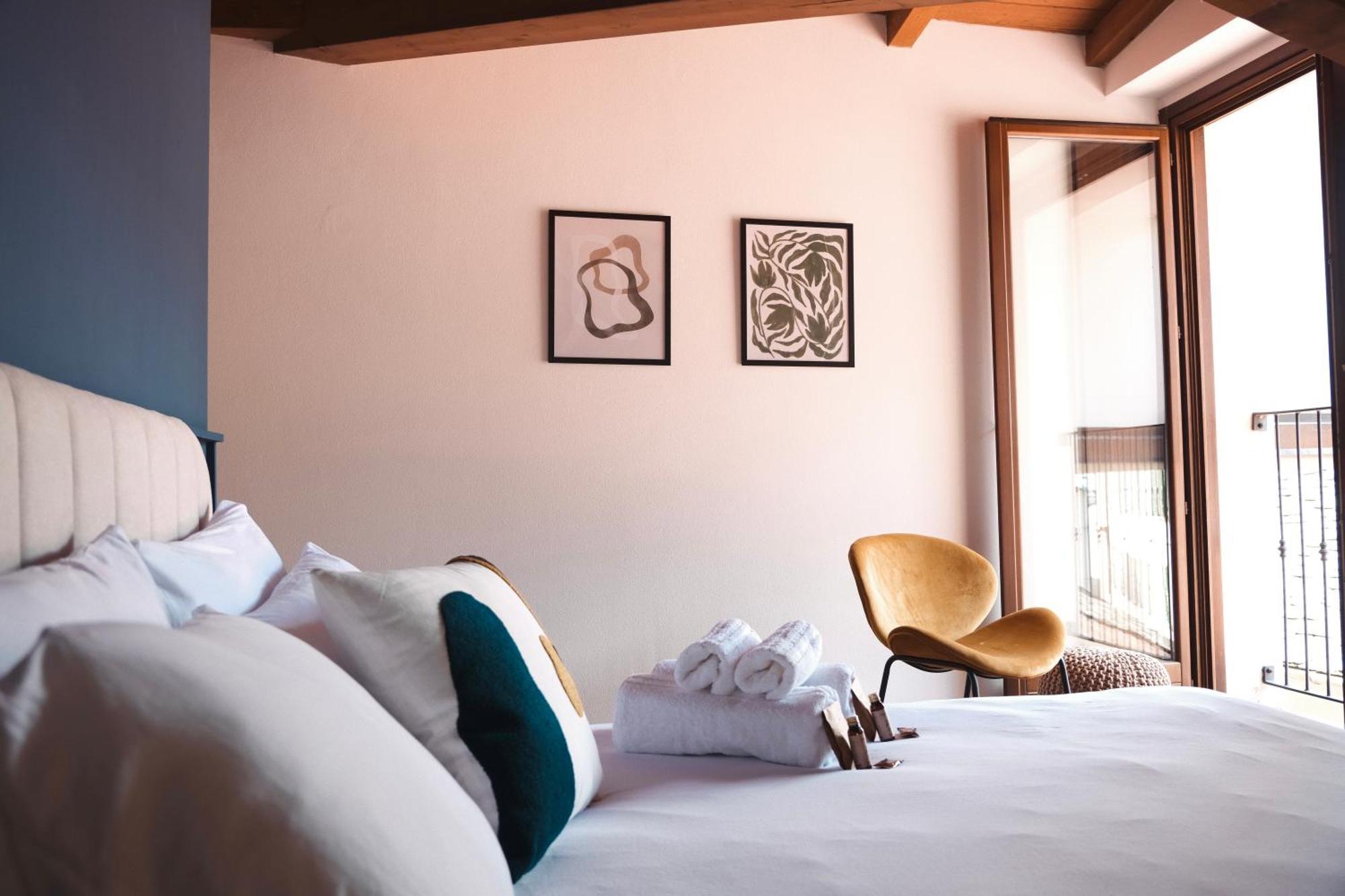 Penthouse Con Vista 6 Minuti Dal Bernina Express Lägenhet Tirano Exteriör bild